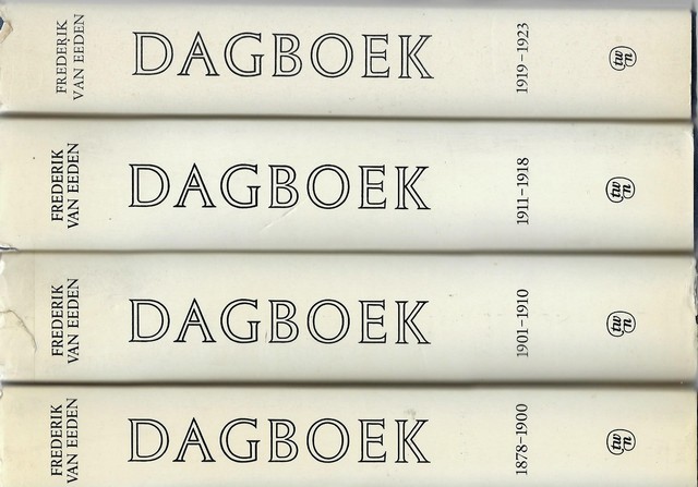 EEDEN, FREDERIK VAN (OVER) UITGEGEVEN EN TOEGELICHT DOOR DR. H.W.VAN TRICHT - Dagboek 1878-1923 Van Frederik Van Eeden in 4 Delen